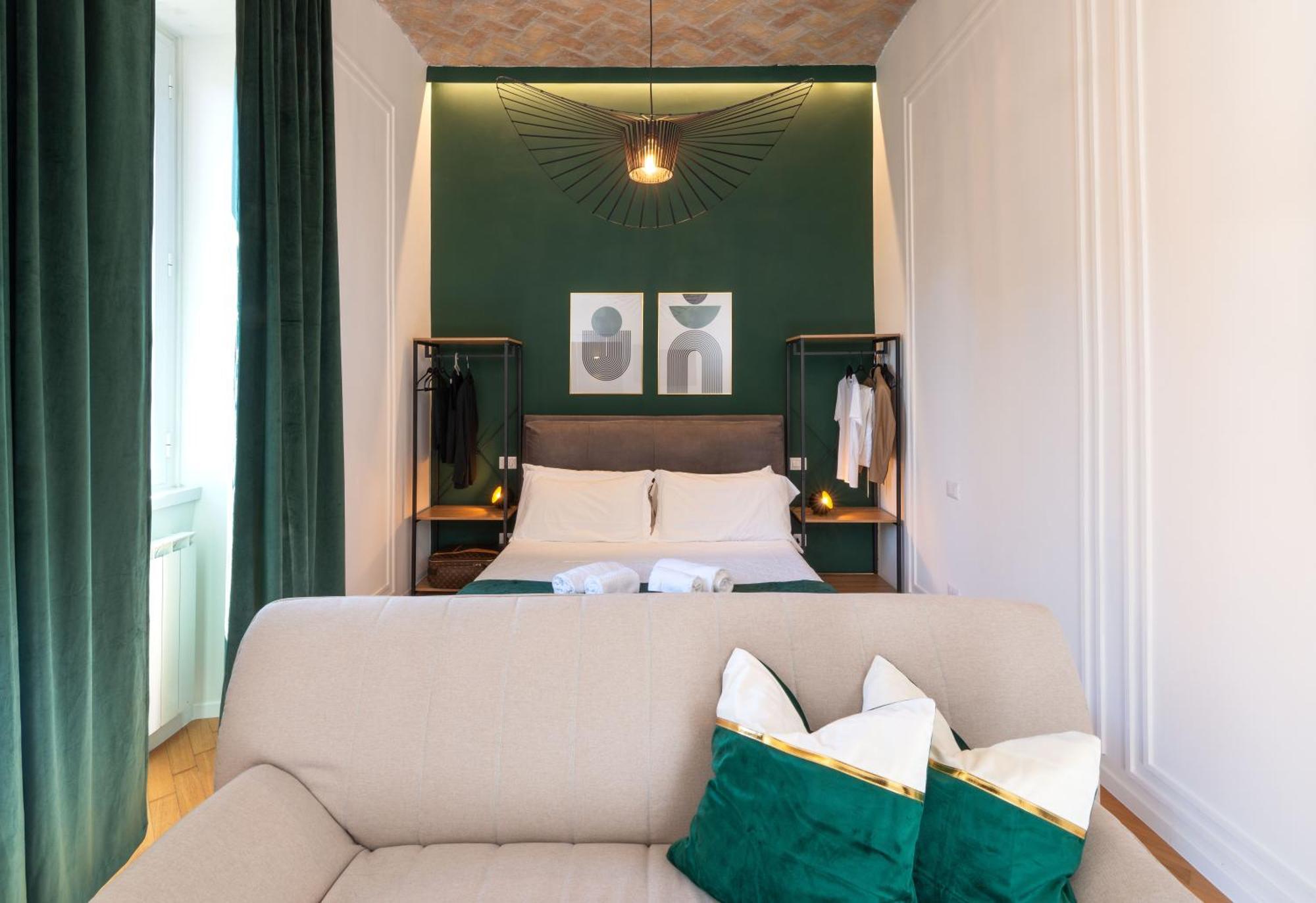 Colosseo Flats And Penthouse โรม ภายนอก รูปภาพ