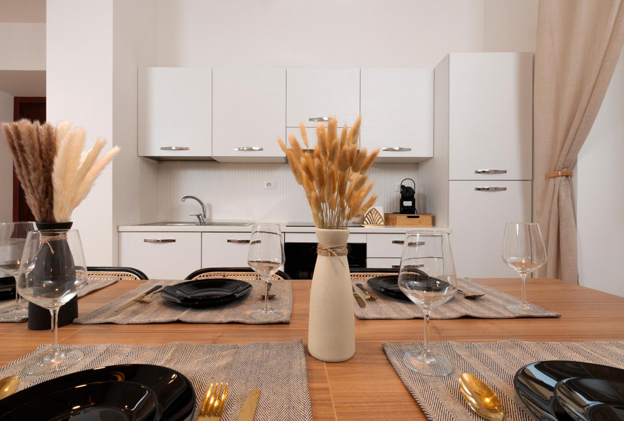 Colosseo Flats And Penthouse โรม ภายนอก รูปภาพ