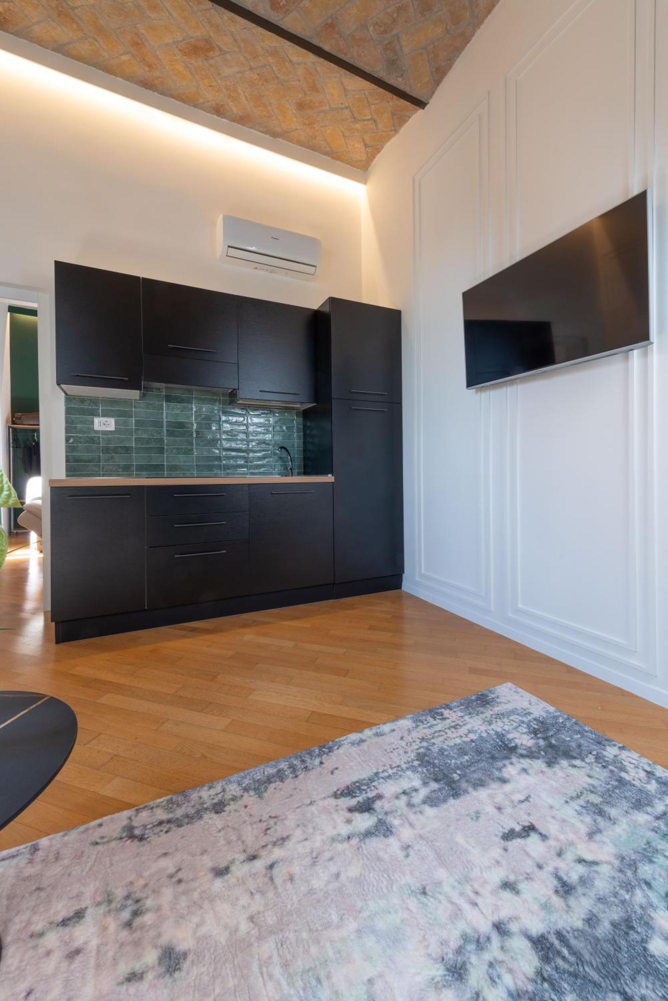 Colosseo Flats And Penthouse โรม ภายนอก รูปภาพ