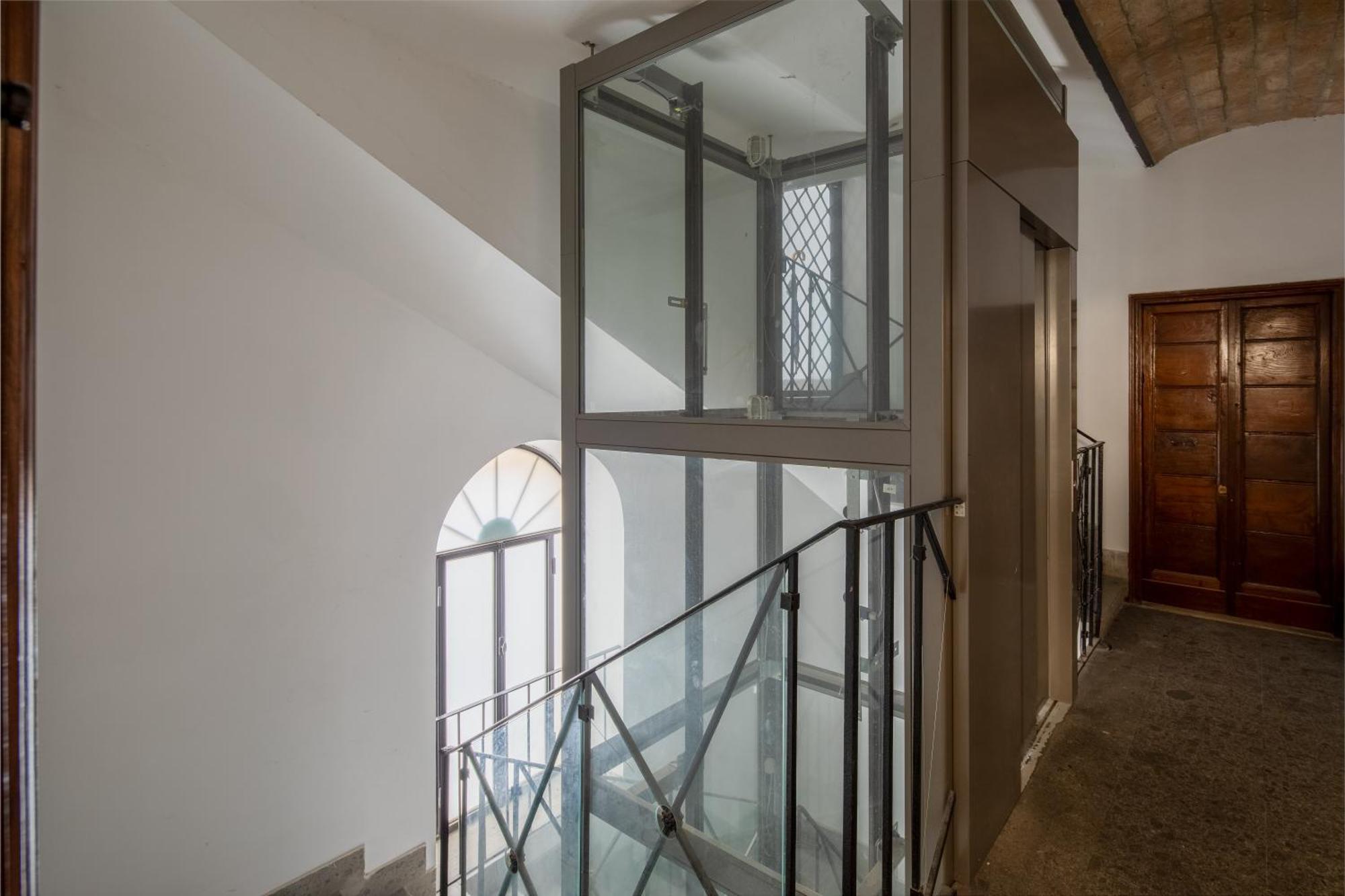 Colosseo Flats And Penthouse โรม ภายนอก รูปภาพ