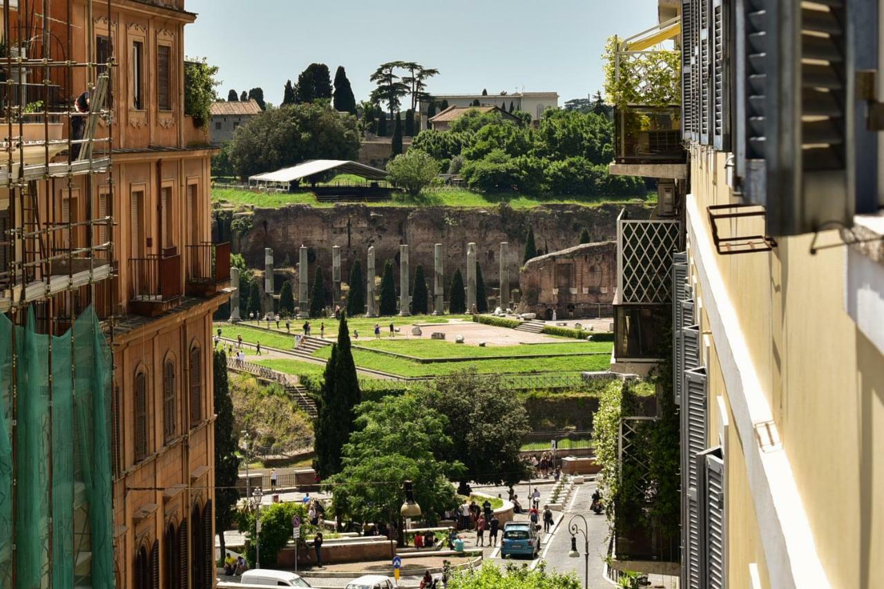 Colosseo Flats And Penthouse โรม ภายนอก รูปภาพ